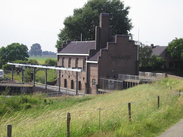 Pumping station.