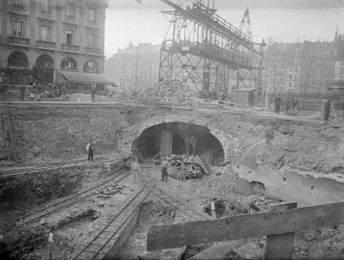 A photo of a tunnel excavation site.