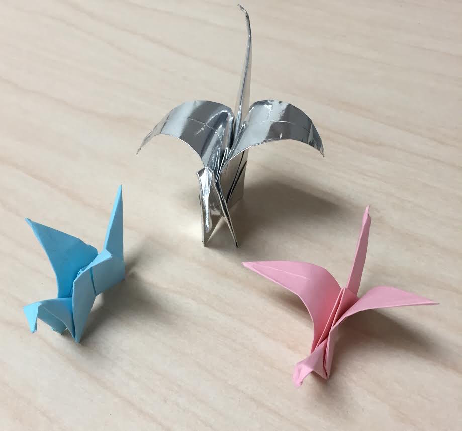 A photograph showing paper cranes folded with origami, the same technique used to develop a new battery.