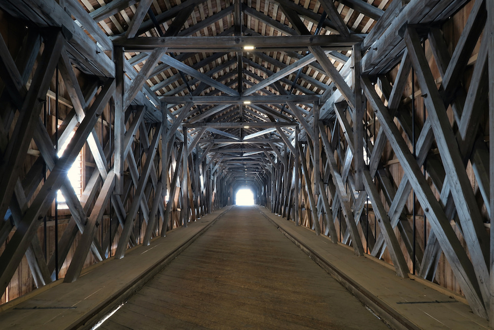 An example of a truss bridge.