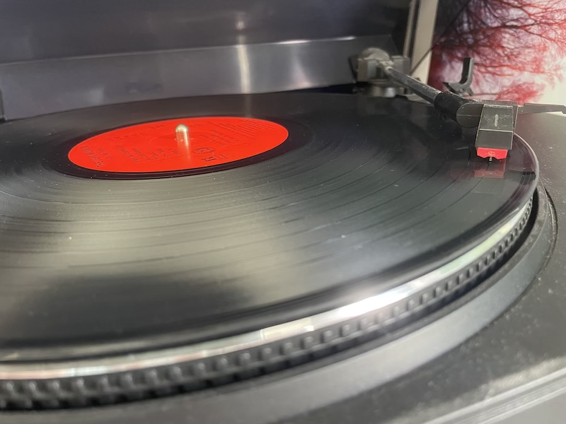 How Do Vinyl Records Work?